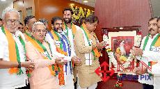 Leader of the Opposition R Ashok and BJP leaders celebrated Valmiki Jayanti at Jaganath Bhavan in Bengaluru on Monday. -KPN 