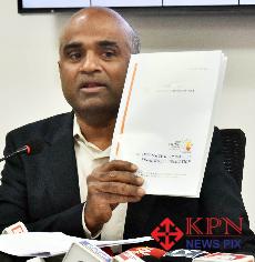 Chief Electoral Officer (CEO) of Karnataka V. Anbukumar addressing a press conference on SIR in Bengaluru on Tuesday. -KPN 